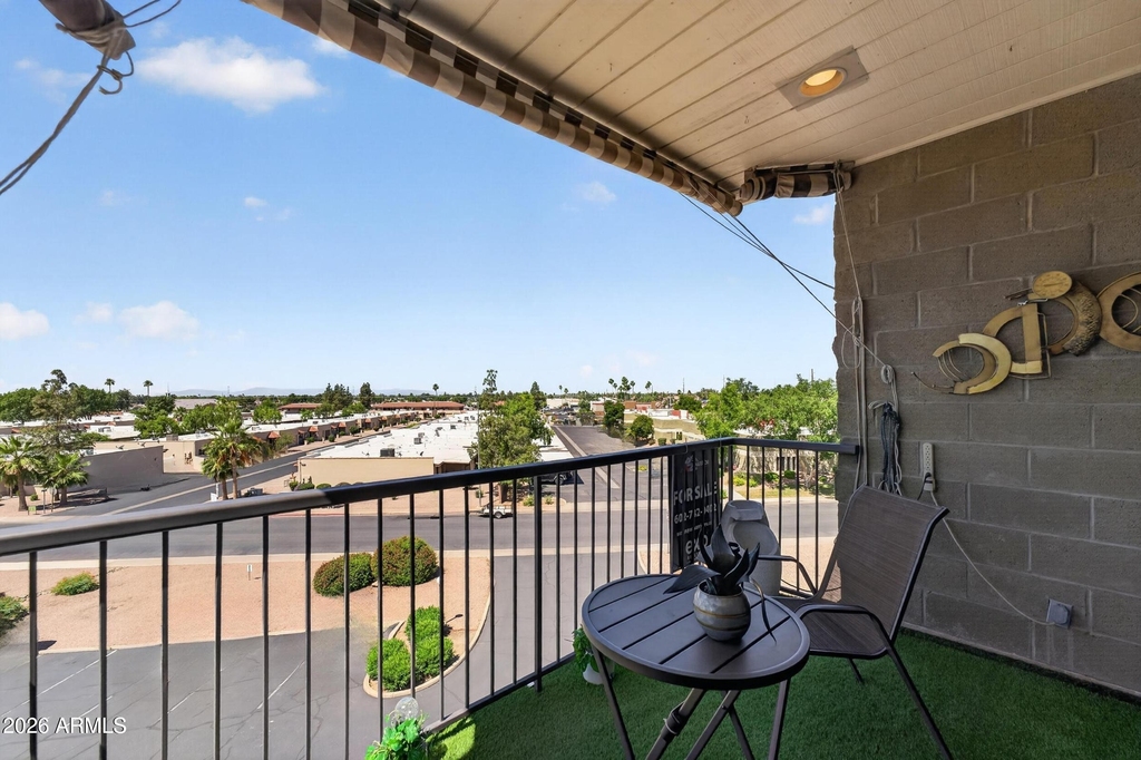 425 S Parkcrest Drive - Photo 7