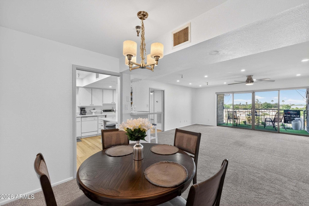 425 S Parkcrest Drive - Photo 9