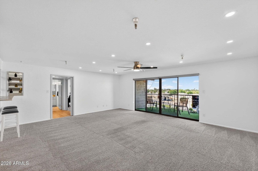 425 S Parkcrest Drive - Photo 1