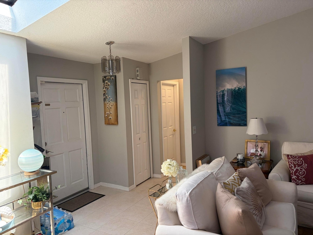 145 Se Fallon Drive - Photo 4