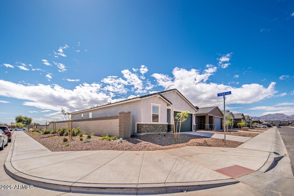 17305 W Sanna Street - Photo 3