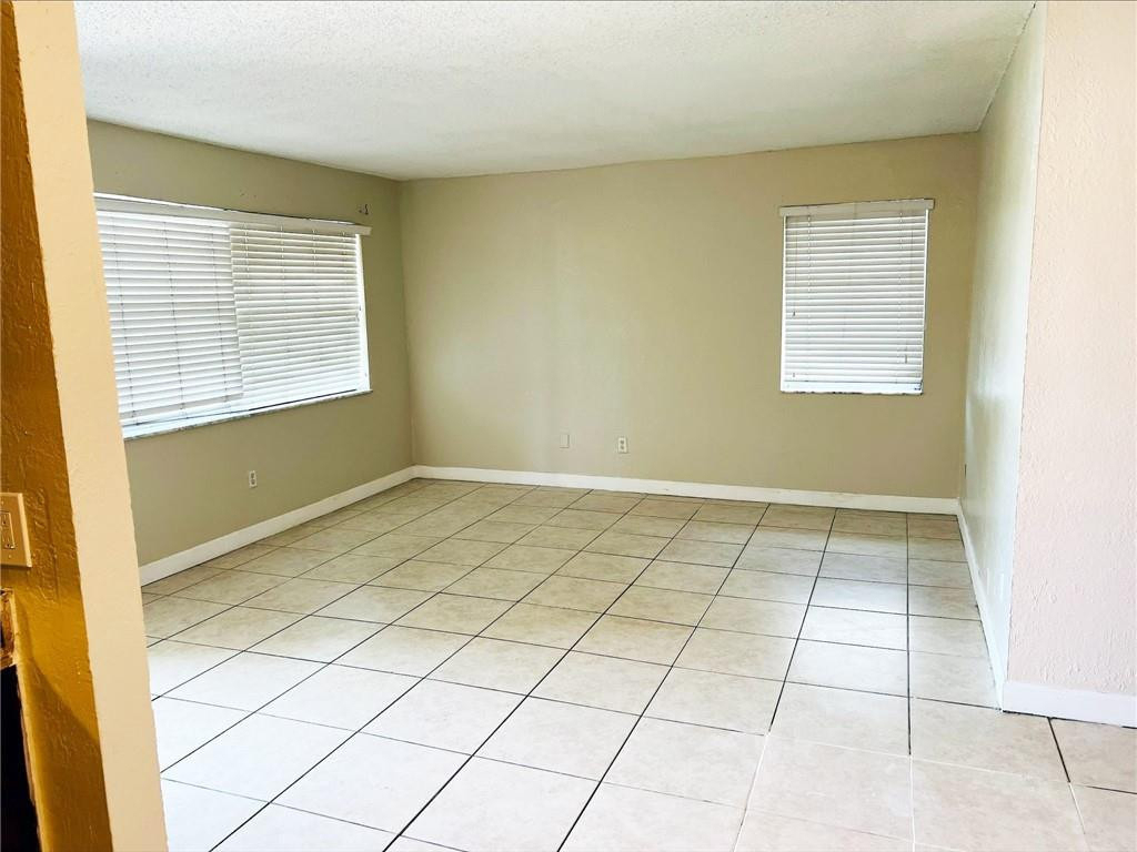 400 Nw 65th Avenue - Photo 4