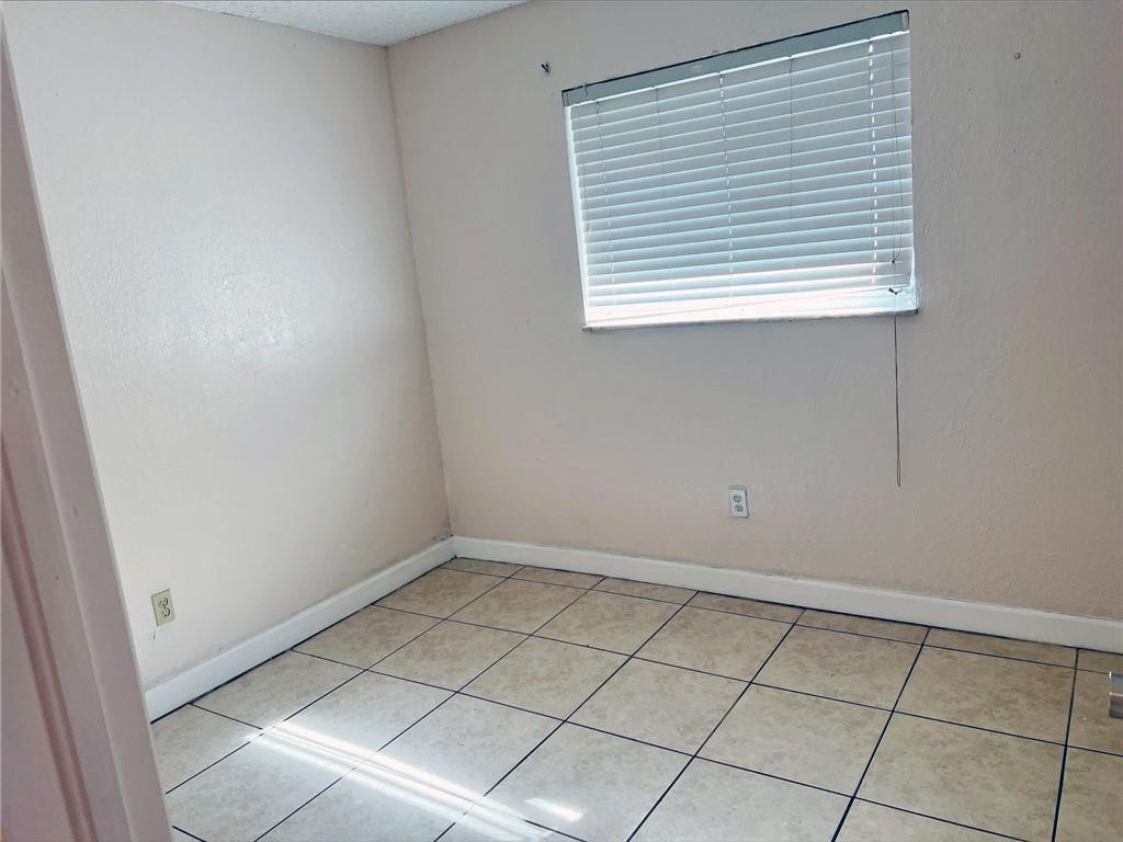 400 Nw 65th Avenue - Photo 6