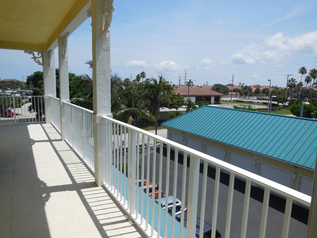 800 Juno Ocean Walk - Photo 13