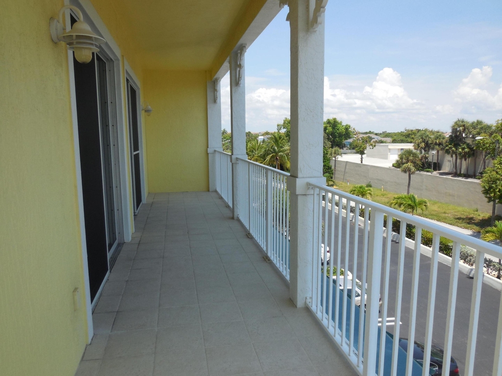 800 Juno Ocean Walk - Photo 11