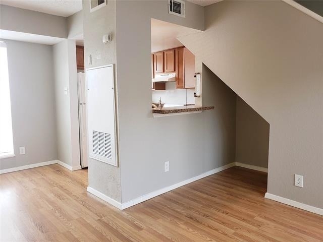 1901 N Fitzhugh Avenue - Photo 4