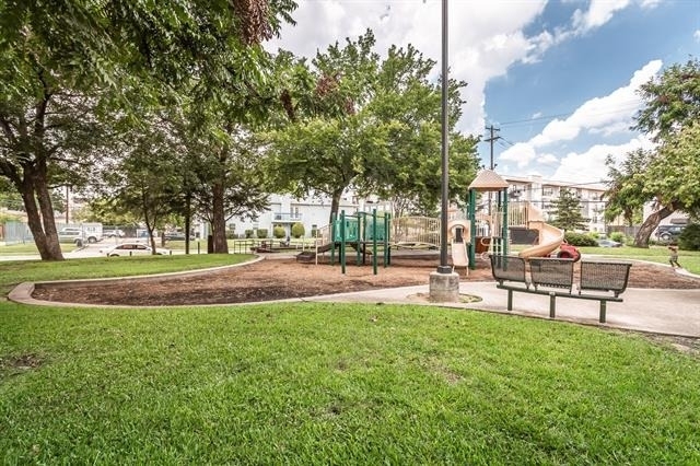 1901 N Fitzhugh Avenue - Photo 18