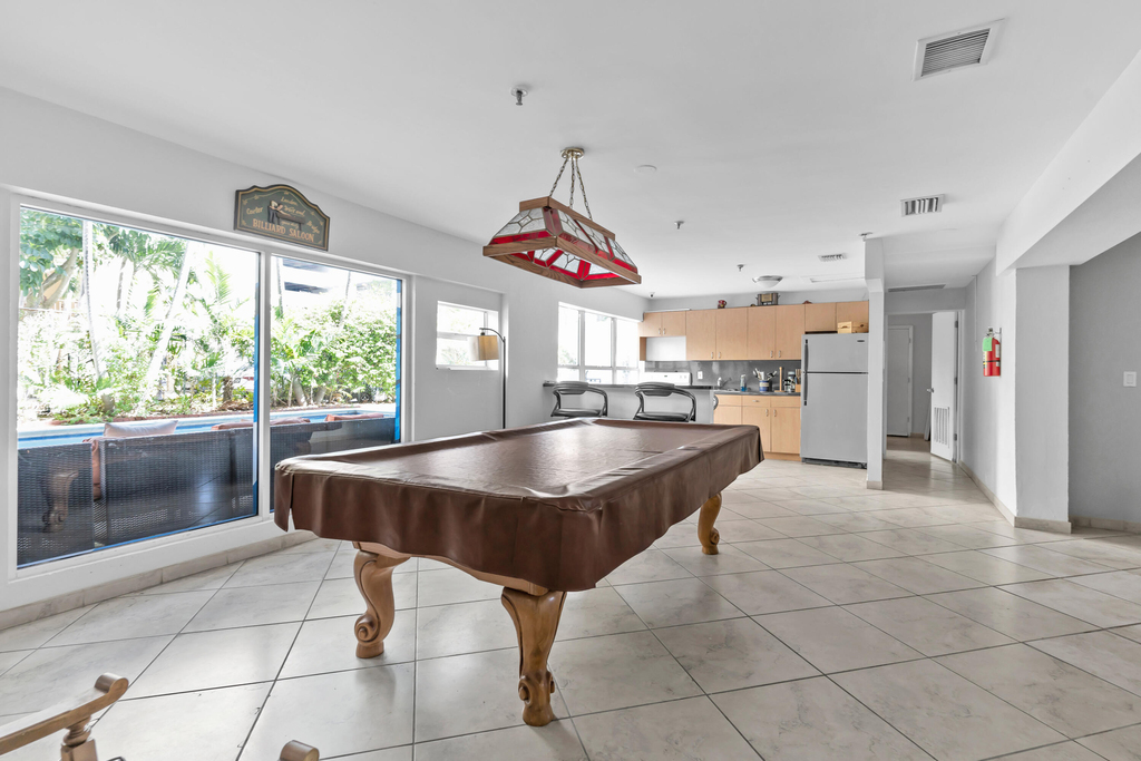 677 Ne 24th Street - Photo 20