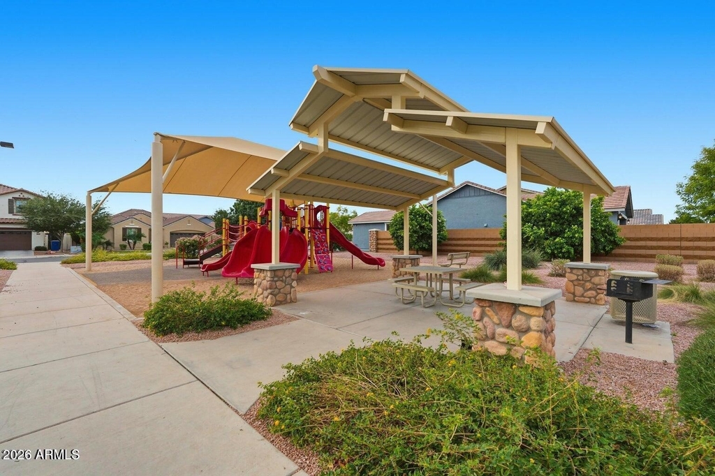 2830 E Pearl Street - Photo 40