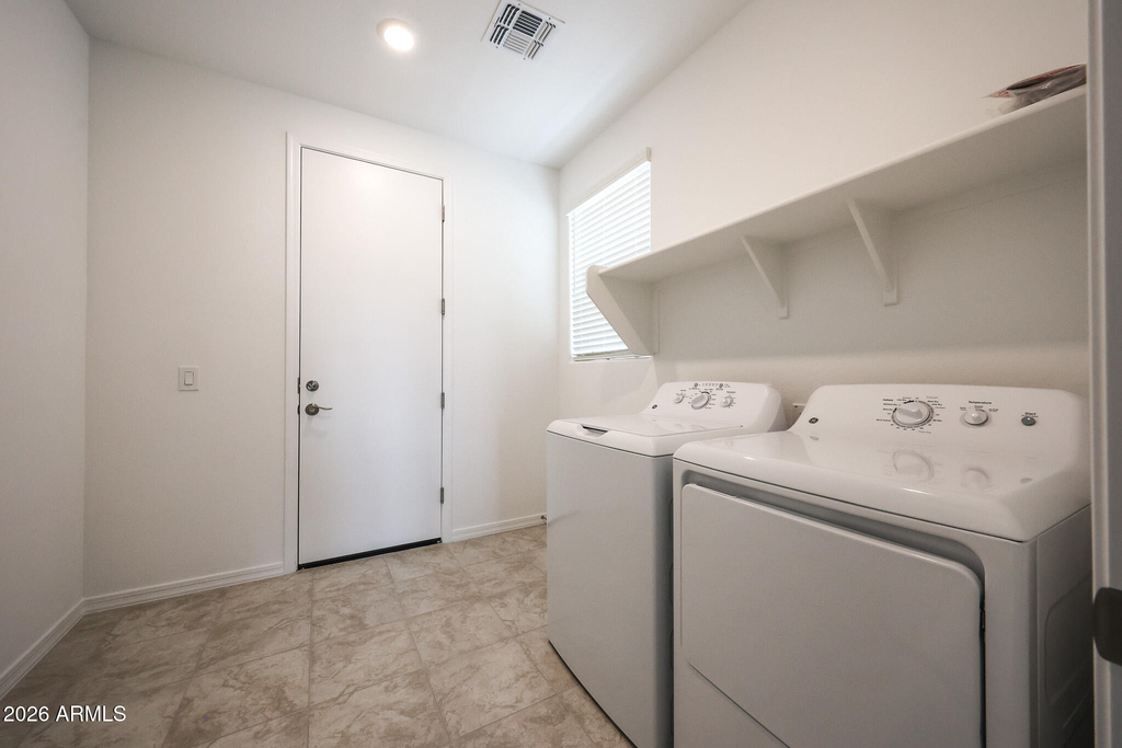 7695 W Smoketree Drive - Photo 20
