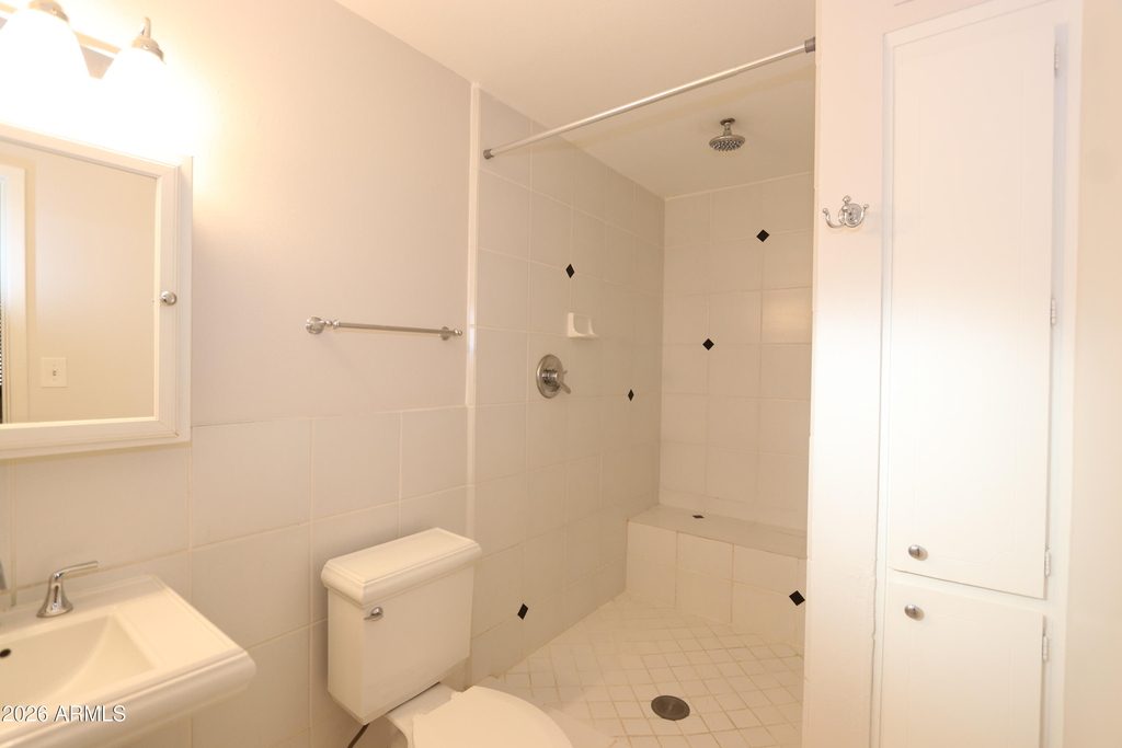1910 E Manhatton Drive - Photo 11
