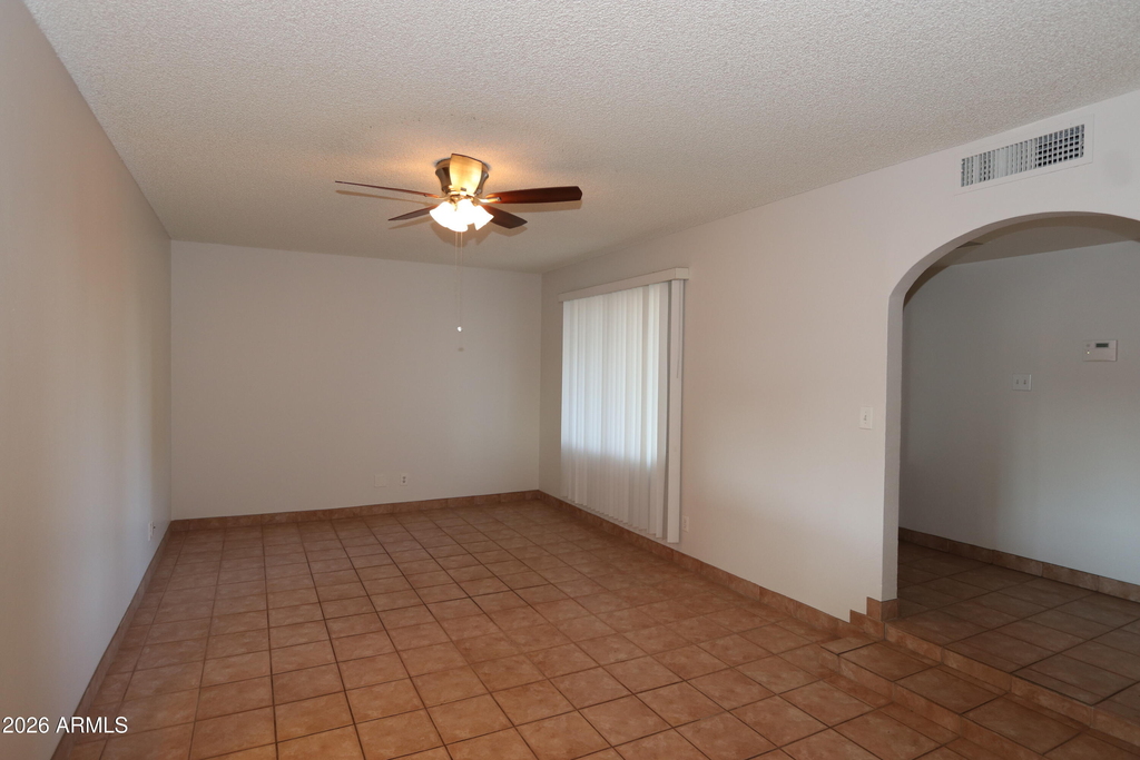 1910 E Manhatton Drive - Photo 8