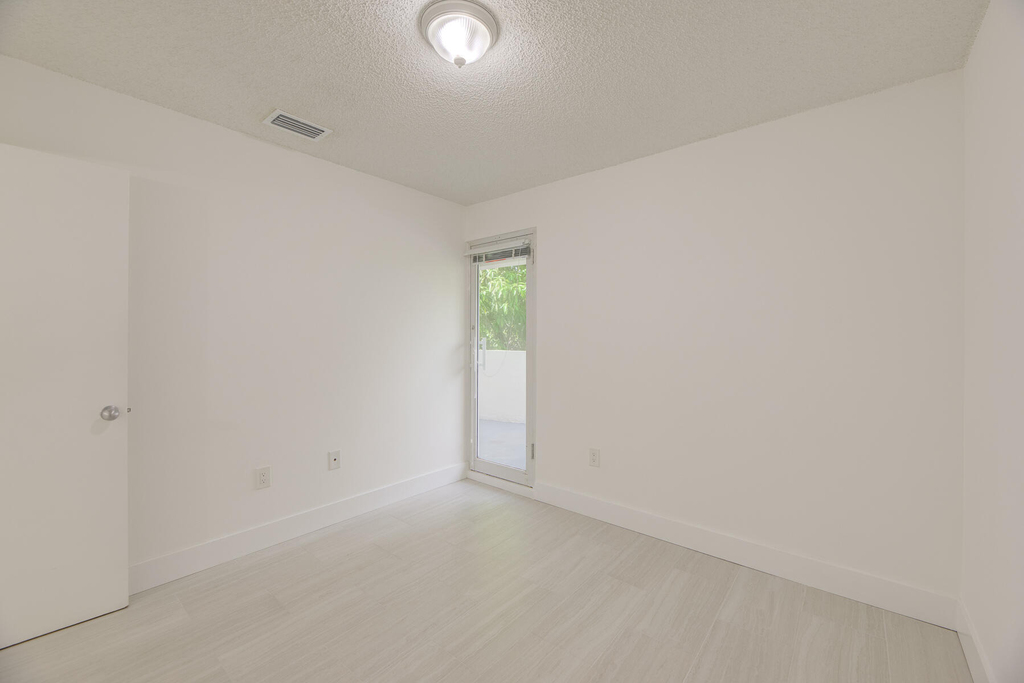 2100 Brickell Avenue - Photo 19