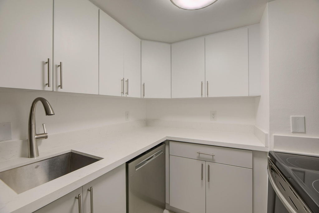 2100 Brickell Avenue - Photo 12
