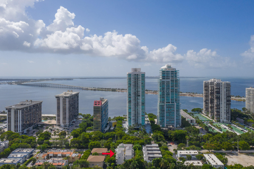 2100 Brickell Avenue - Photo 2