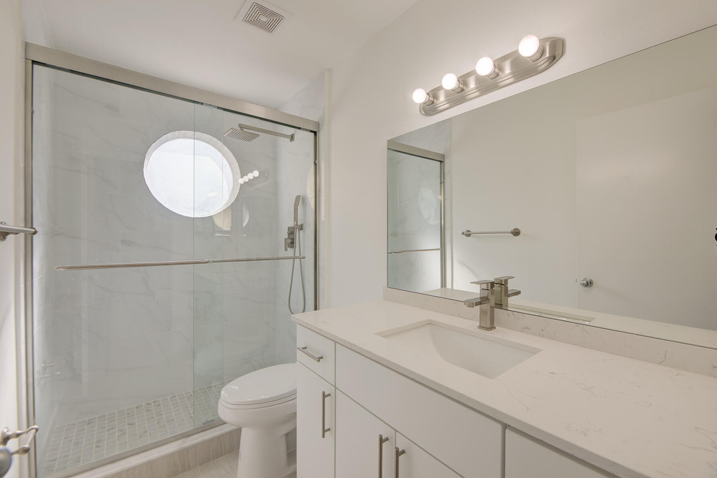 2100 Brickell Avenue - Photo 17