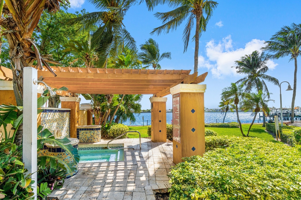 145 Yacht Club Way - Photo 31