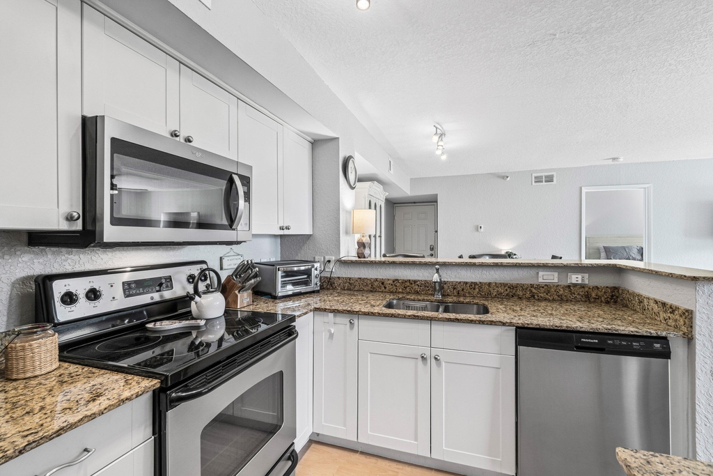 145 Yacht Club Way - Photo 12