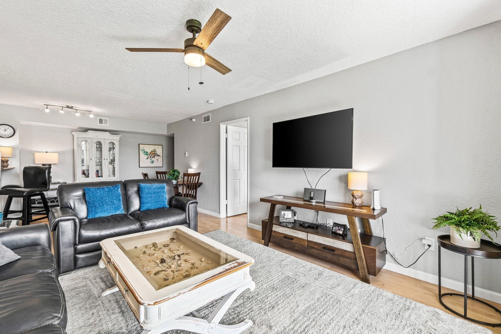 145 Yacht Club Way - Photo 4