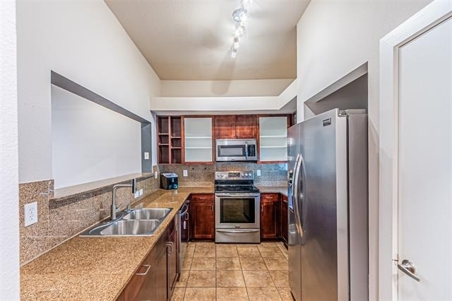 6927 Sumner Street - Photo 8
