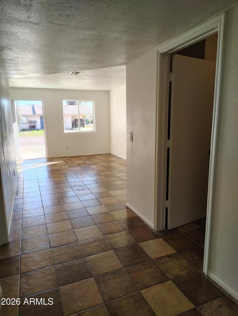 2560 S Yavapai Road - Photo 5