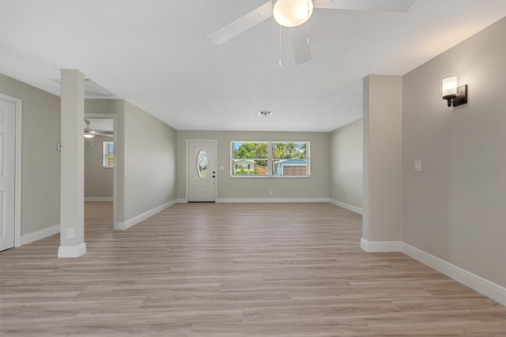 204 Circle E - Photo 23