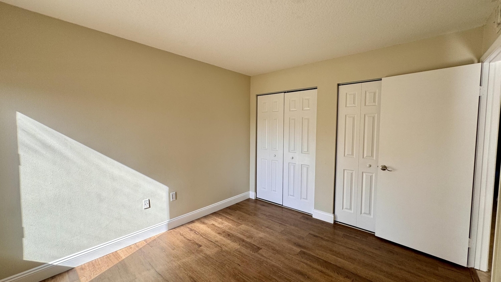 815 W Boynton Beach Boulevard - Photo 15