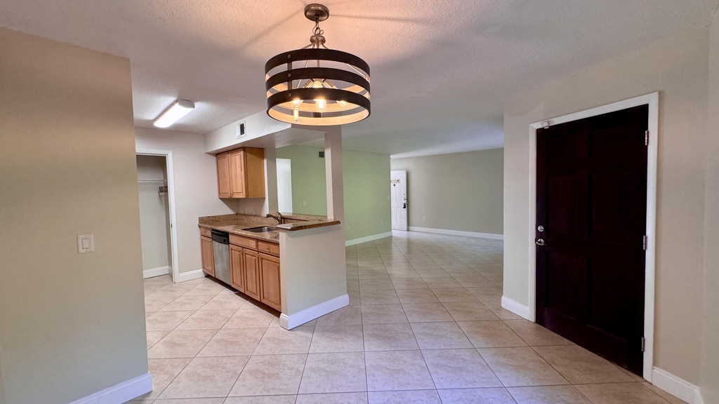 815 W Boynton Beach Boulevard - Photo 23