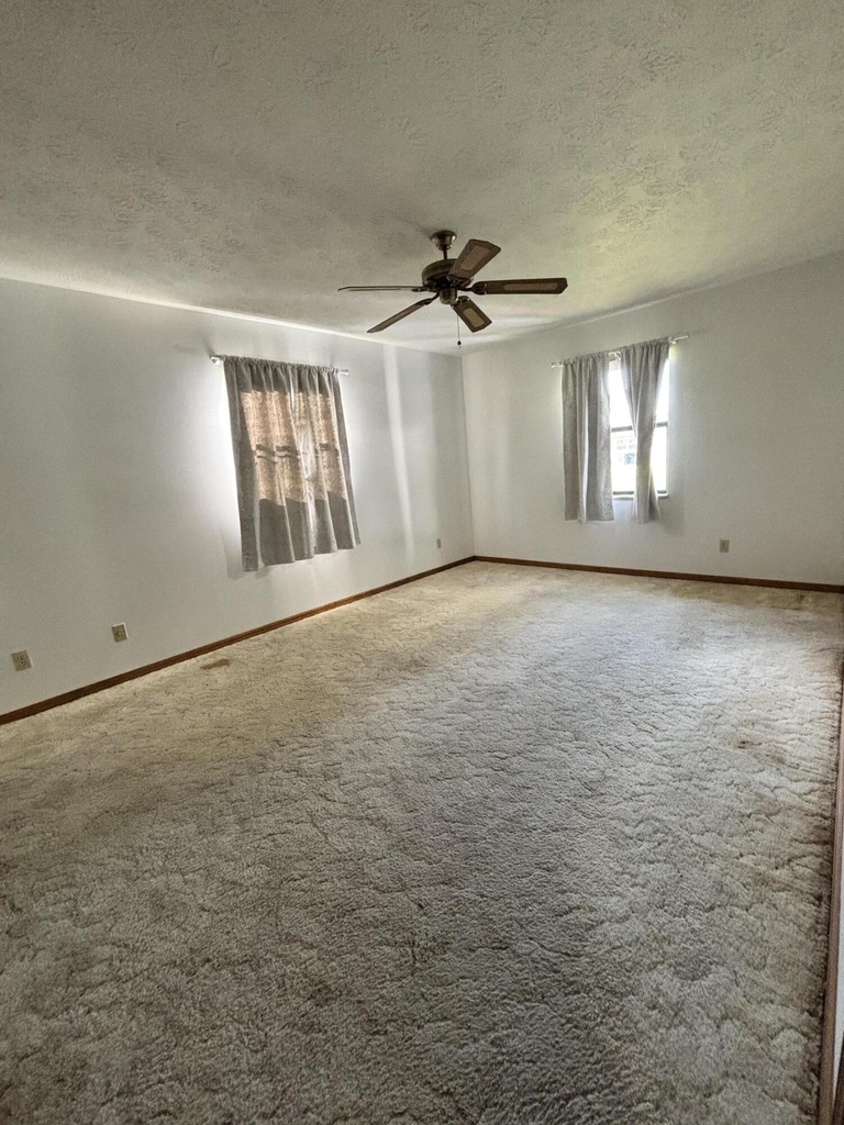 337 Nw Tyler Avenue - Photo 10