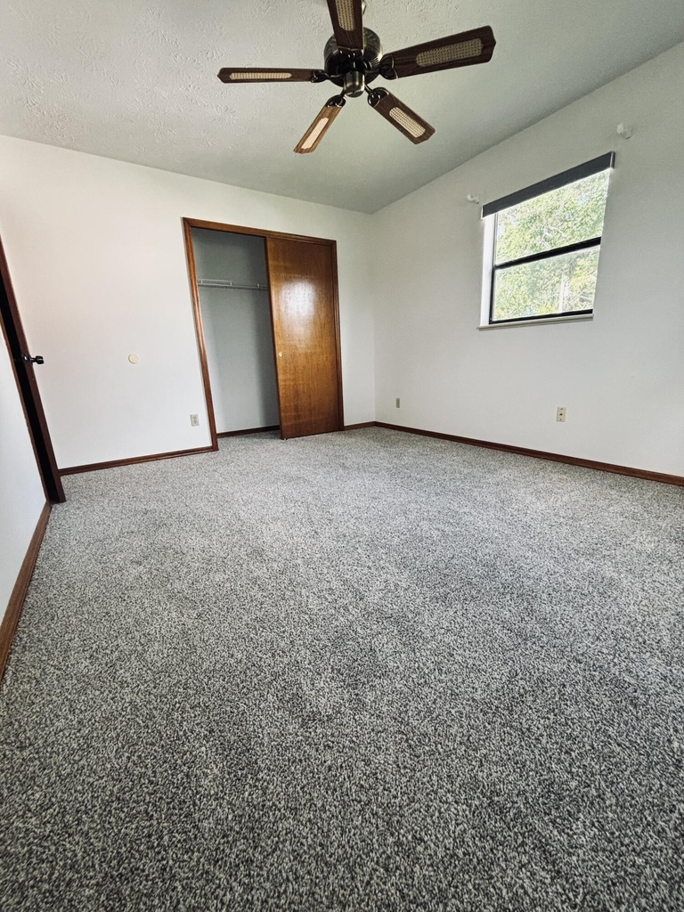 337 Nw Tyler Avenue - Photo 18