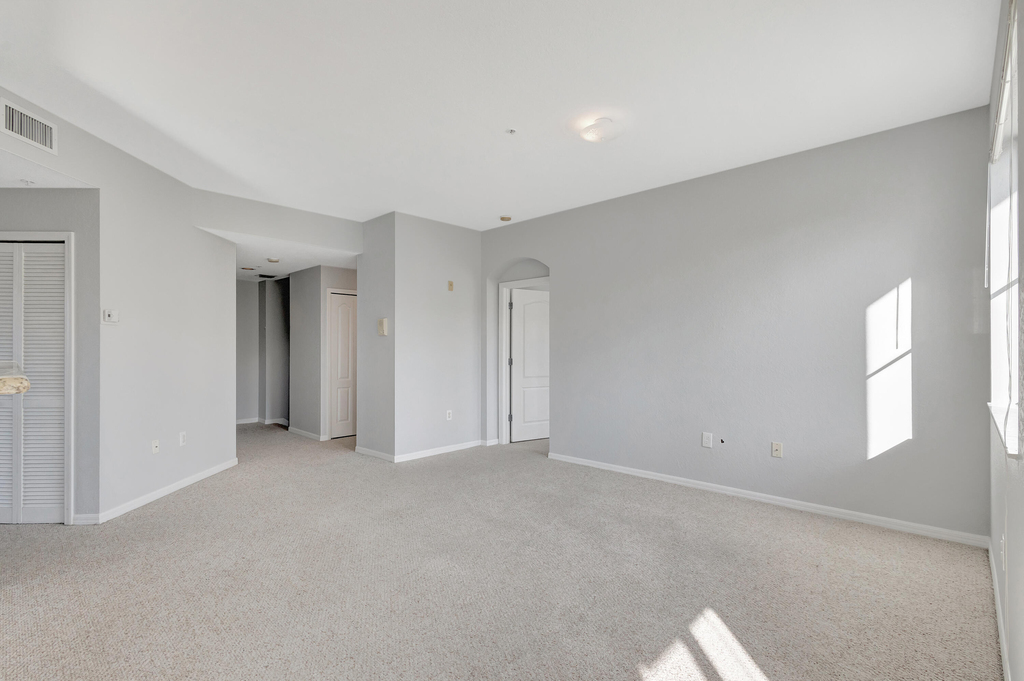 11020 Legacy Drive - Photo 7