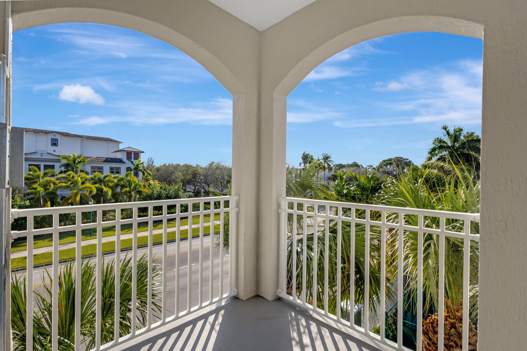 11020 Legacy Drive - Photo 26