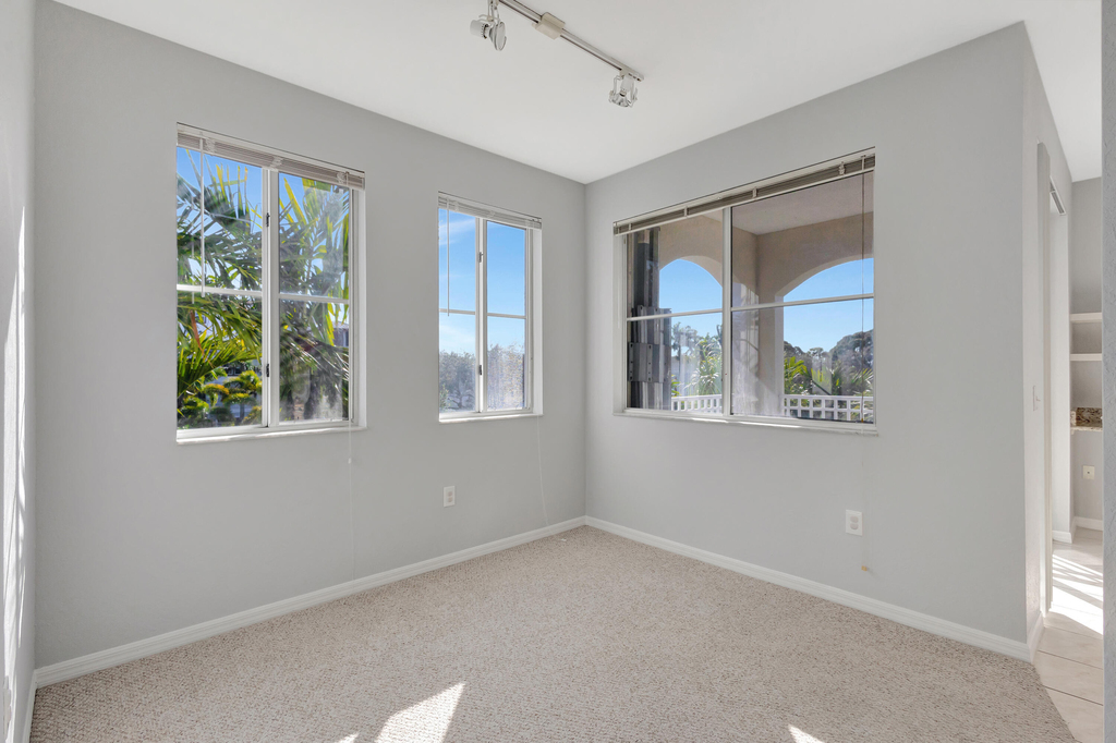 11020 Legacy Drive - Photo 8