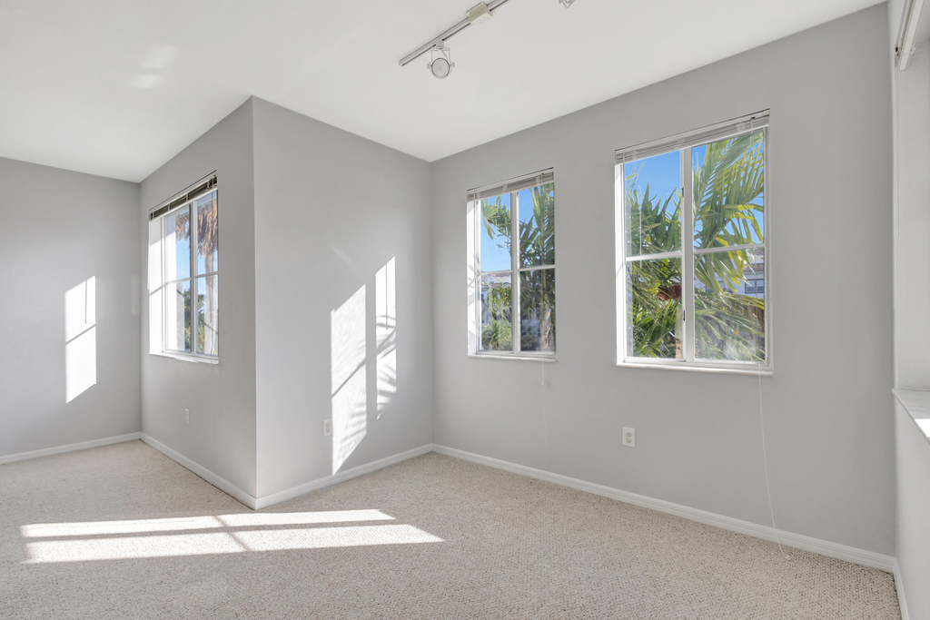 11020 Legacy Drive - Photo 14