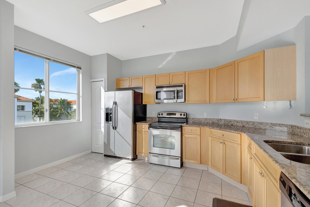 11020 Legacy Drive - Photo 10