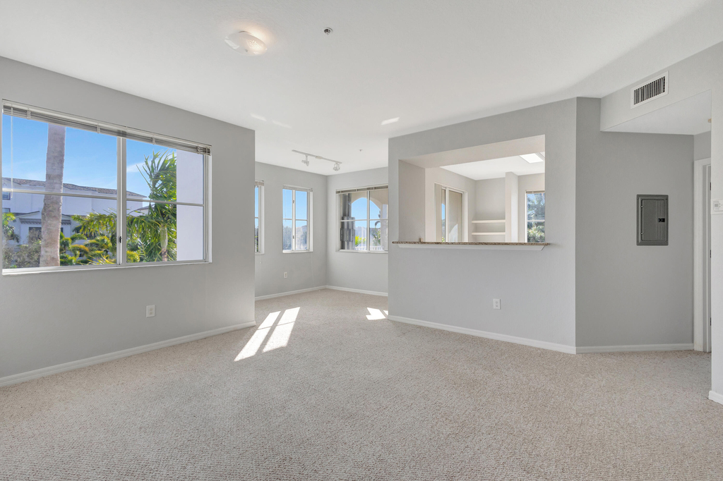 11020 Legacy Drive - Photo 5