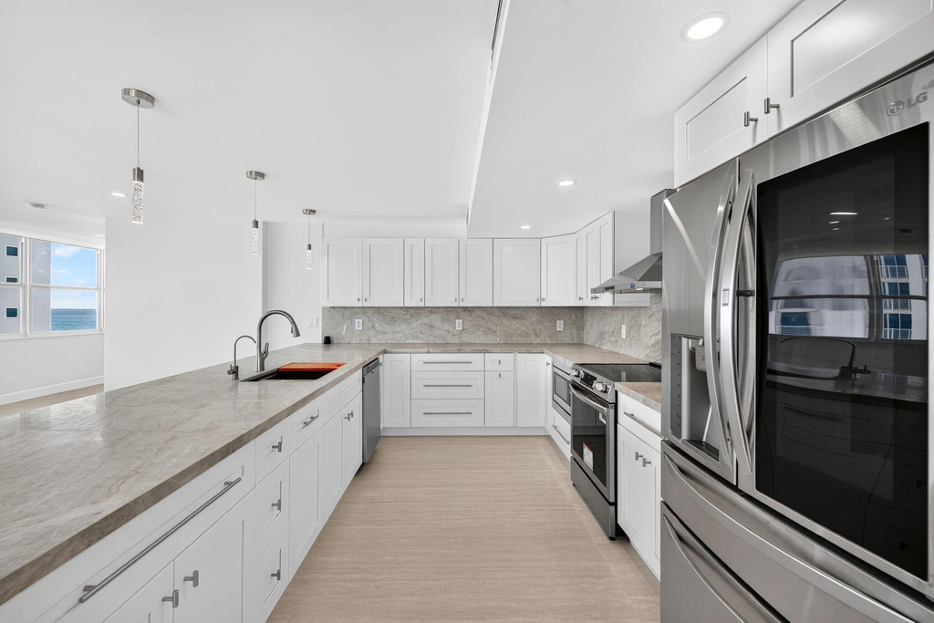 209 N Fort Lauderdale Beach Boulevard N - Photo 2