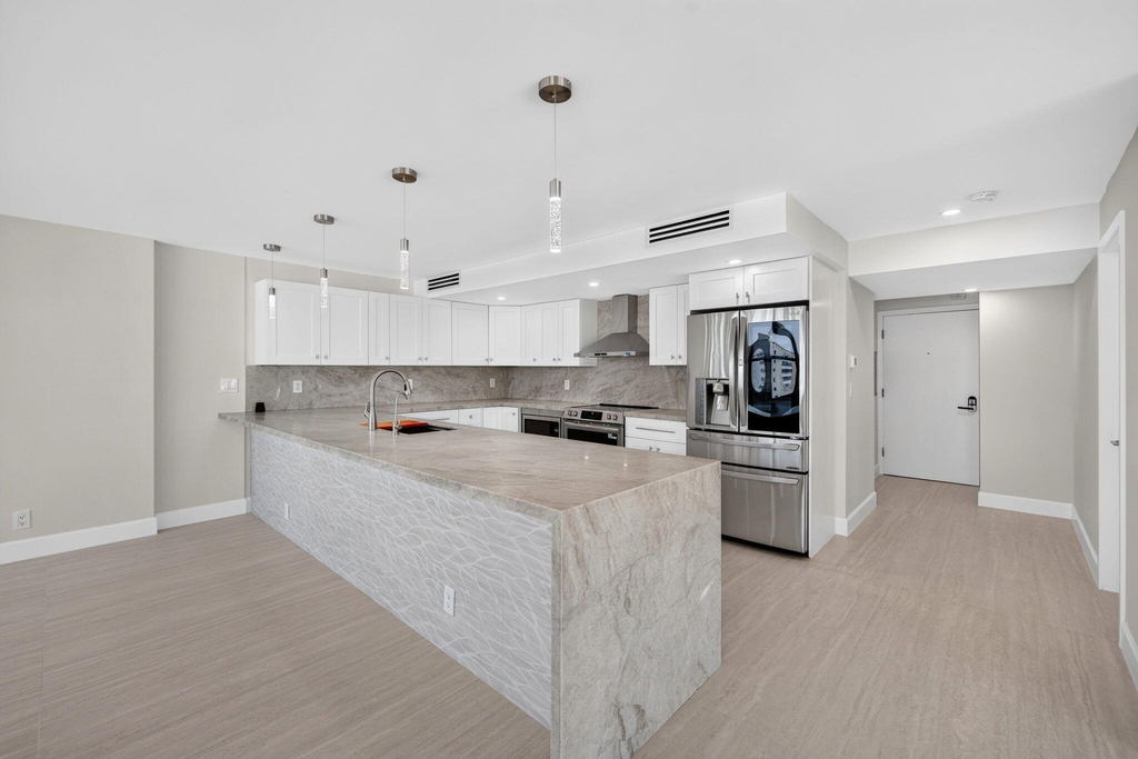 209 N Fort Lauderdale Beach Boulevard N - Photo 0