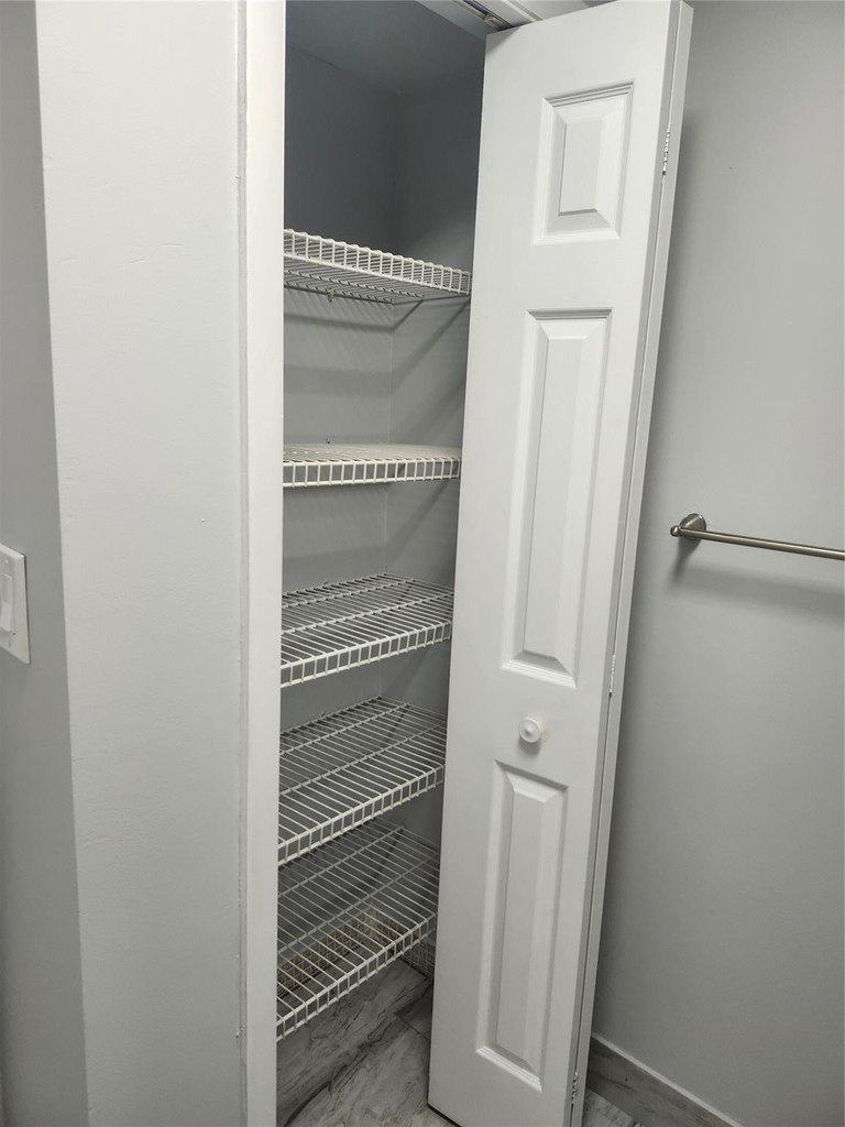 16251 Golf Club Road - Photo 9