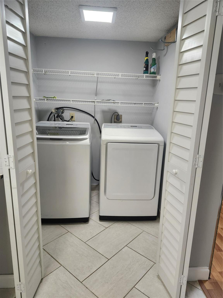 16251 Golf Club Road - Photo 4