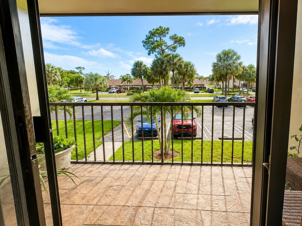 627 Sea Pine Way - Photo 8