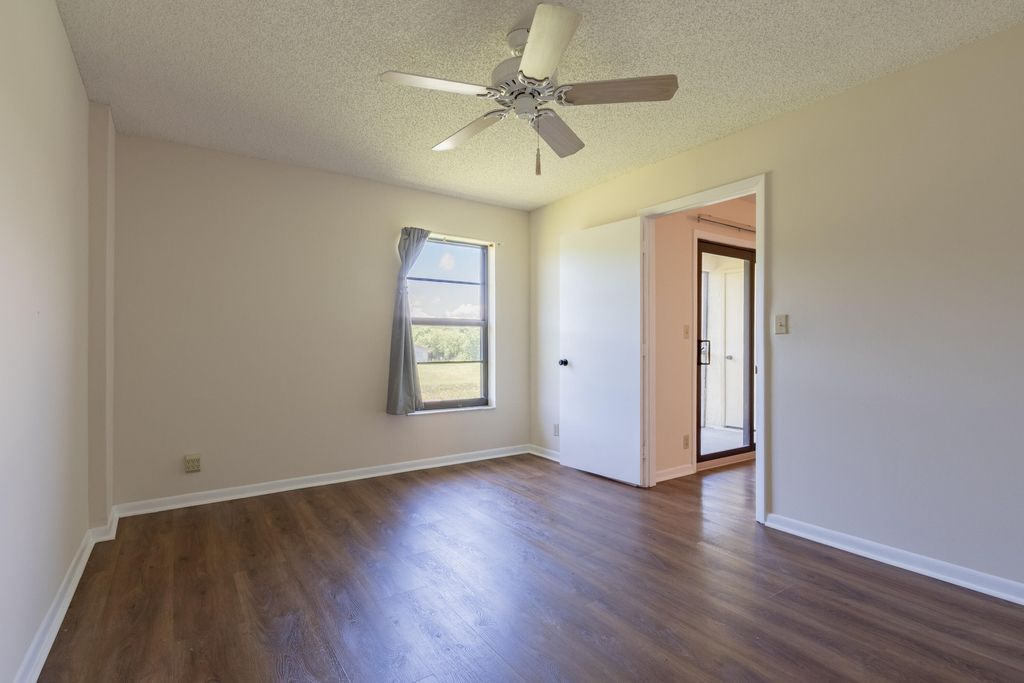 9449 Boca Cove Circle - Photo 12
