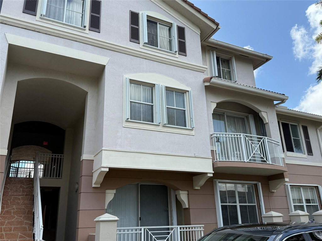 8930 W Flagler Street - Photo 0