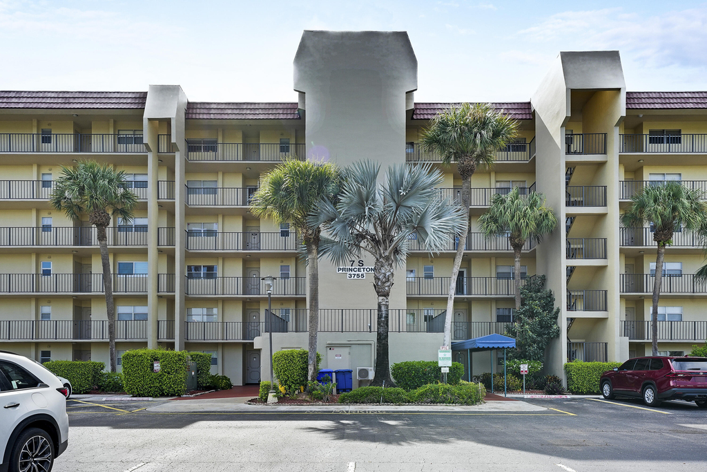 3755 Via Poinciana - Photo 2