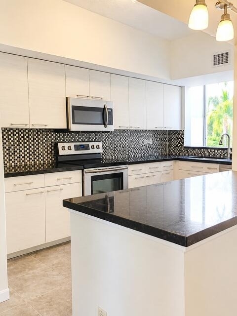 8304 Nw 24th Street - Photo 0