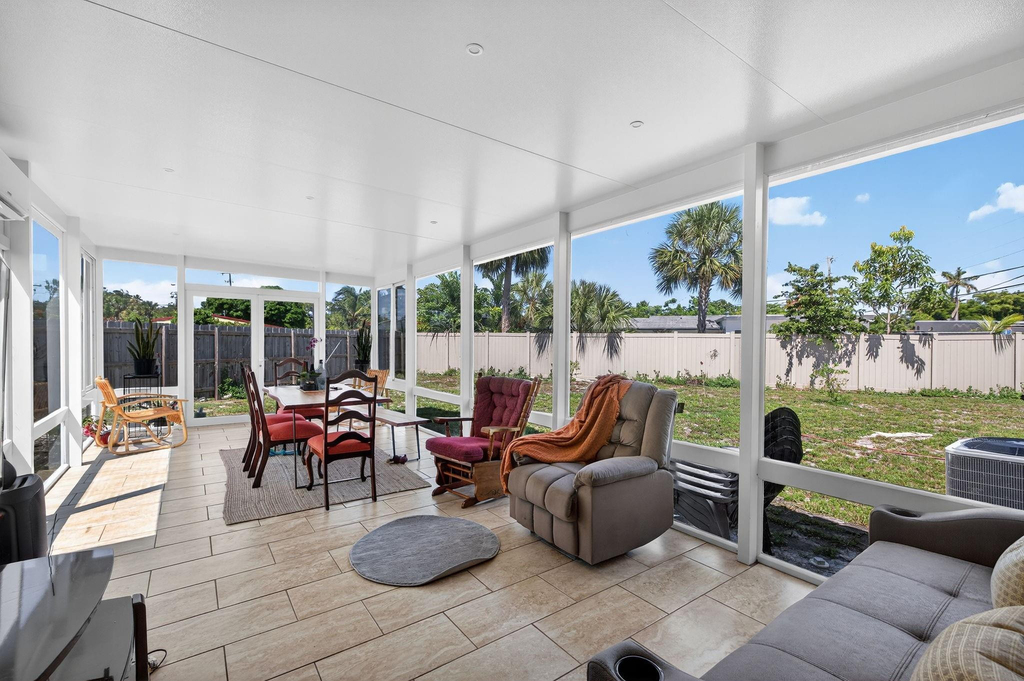 300 Sw 25th Avenue - Photo 29