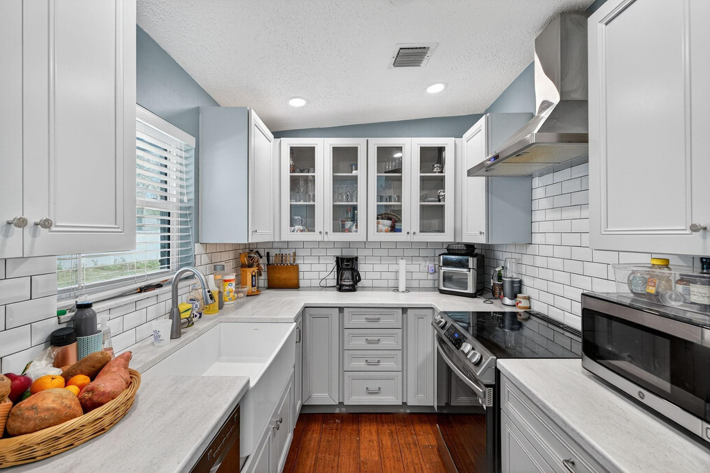 300 Sw 25th Avenue - Photo 13