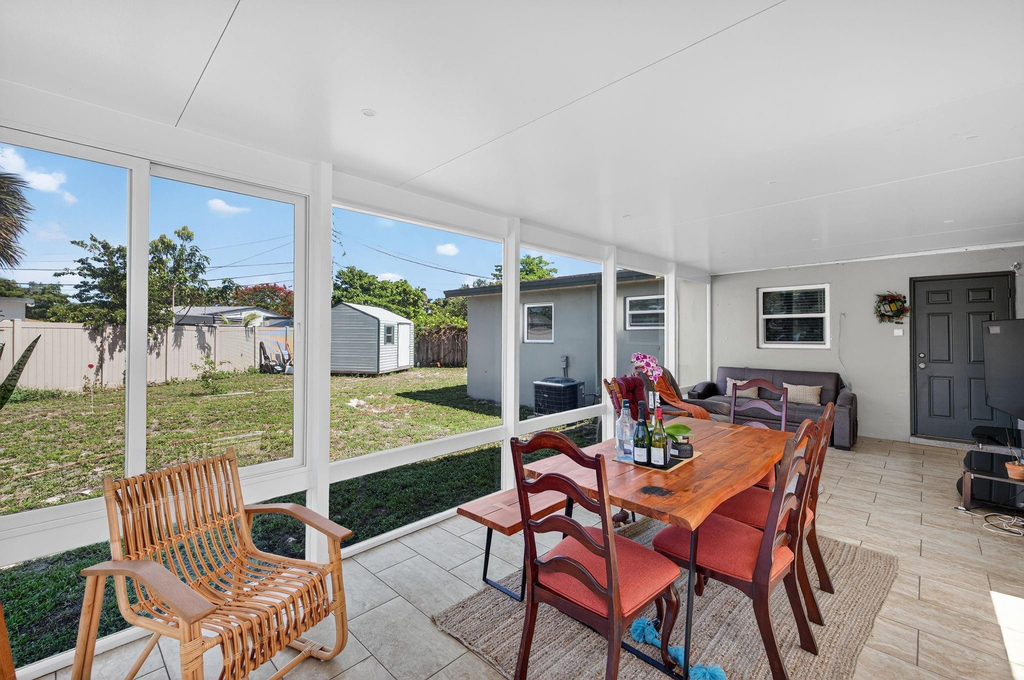 300 Sw 25th Avenue - Photo 34