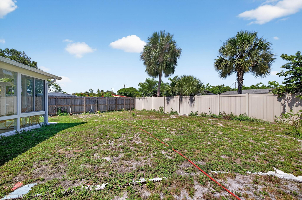 300 Sw 25th Avenue - Photo 41