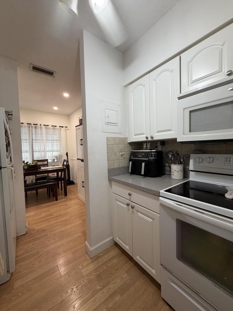 1300 N 17th Avenue - Photo 13